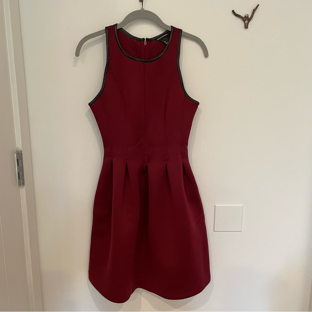 Club Monaco Tulip Dress (Burgundy/Red) in Size 0